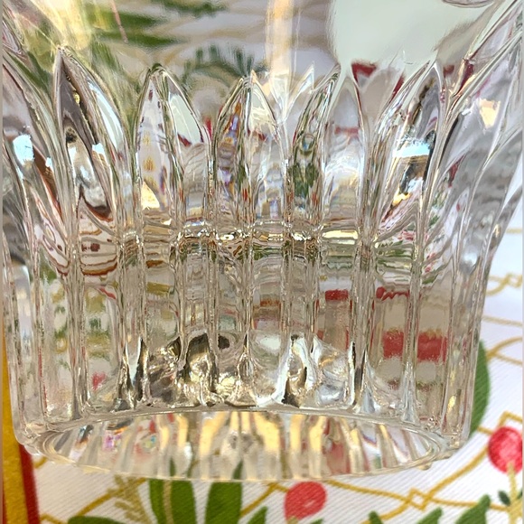 SALE! Mikasa Christmas Bowl - Picture 6 of 13